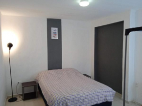 Room in Guest room - Double Room, private bathroom, A c, Wi-fi in the center of Cancun
